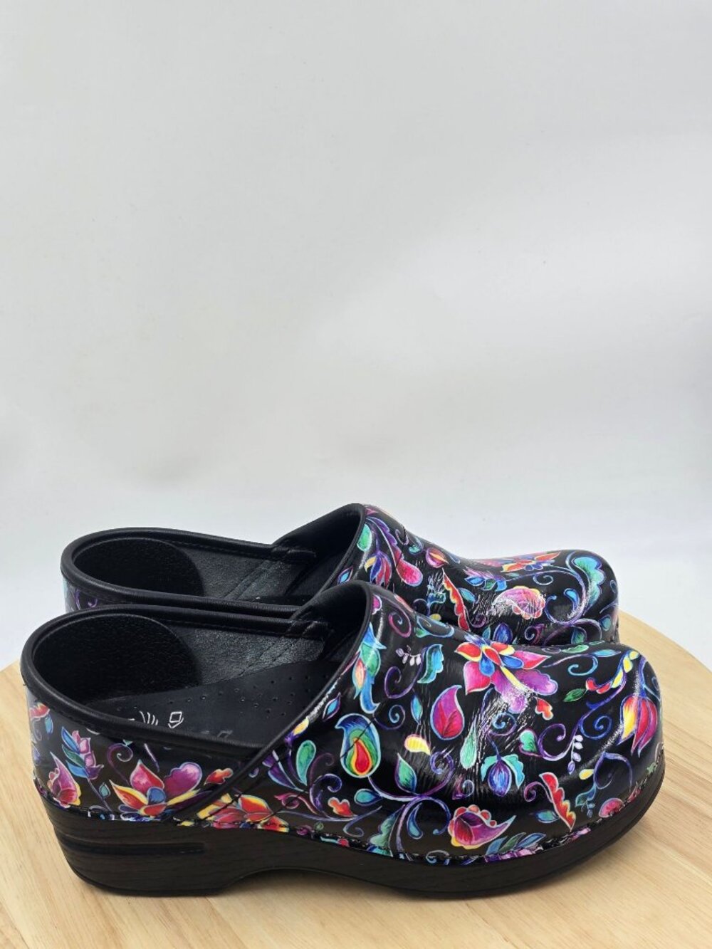 Dansko Professional Vivid Floral Work clogs Womens Sz EU 37 U.s 6.5-7